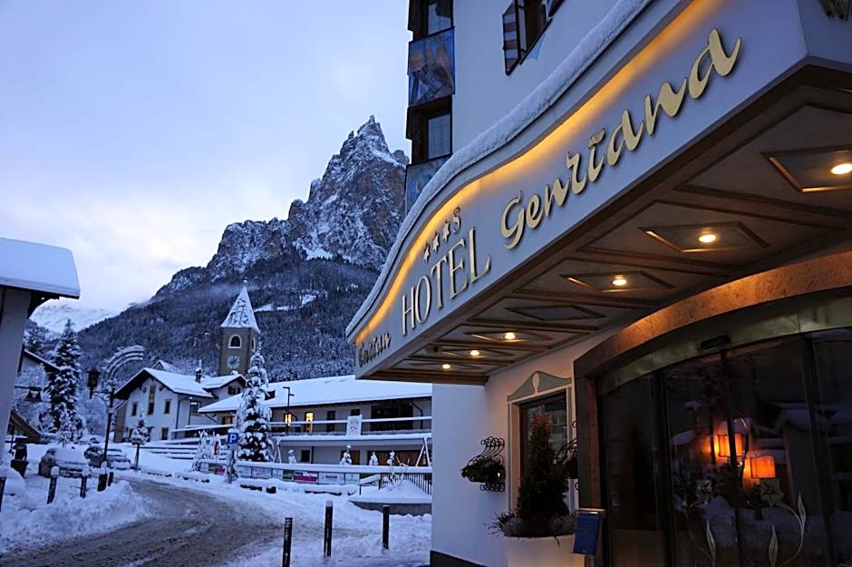 Hotel Enzian Genziana