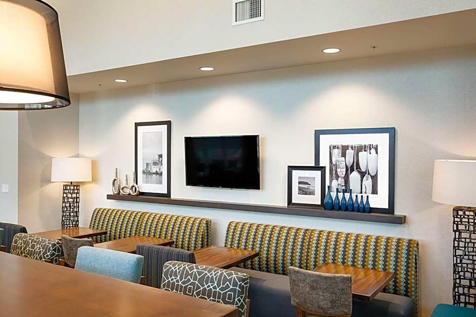 Hampton Inn & Suites by Hilton Seattle/Northgate