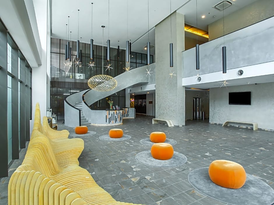 Qliq Damansara Hotel