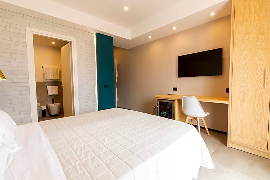 Antares Rooms and Suites