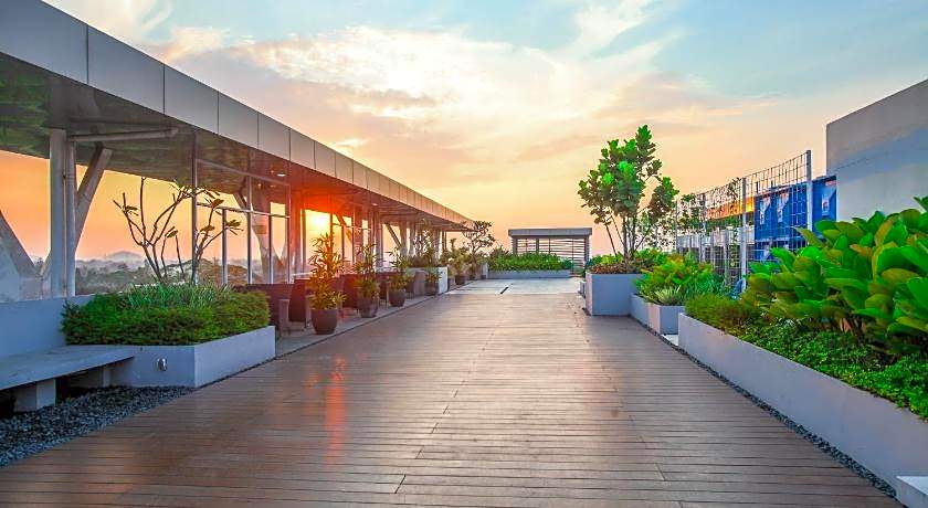 The Royale Krakatau Hotel