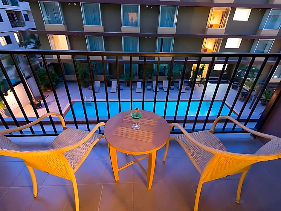 Dynasty Grande Hotel