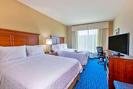 2 Queen Beds City View Nonsmoking