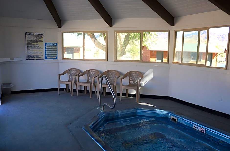 Yellowstone Valley Inn