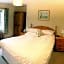 Lynwood House Bed and Breakfast