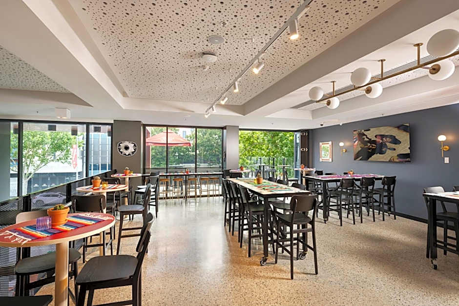 TRYP by Wyndham Pulteney Street Adelaide