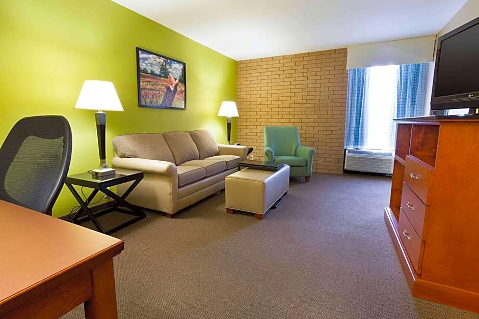 Heritage Inn Suites Houston/Sugar Land, Trademark by Wyndham