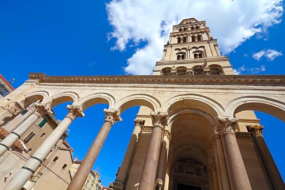 Nirvana Luxury Rooms