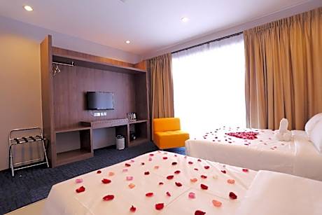 Executive Deluxe Triple Room