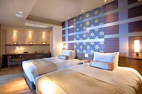 Suite with Open-Air Bath and Ocean View with KAISEKI Dinner
