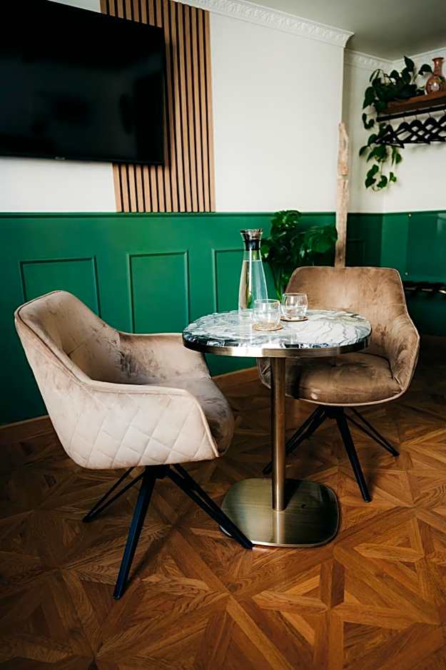 La Belle Endormie B&B French Guest house