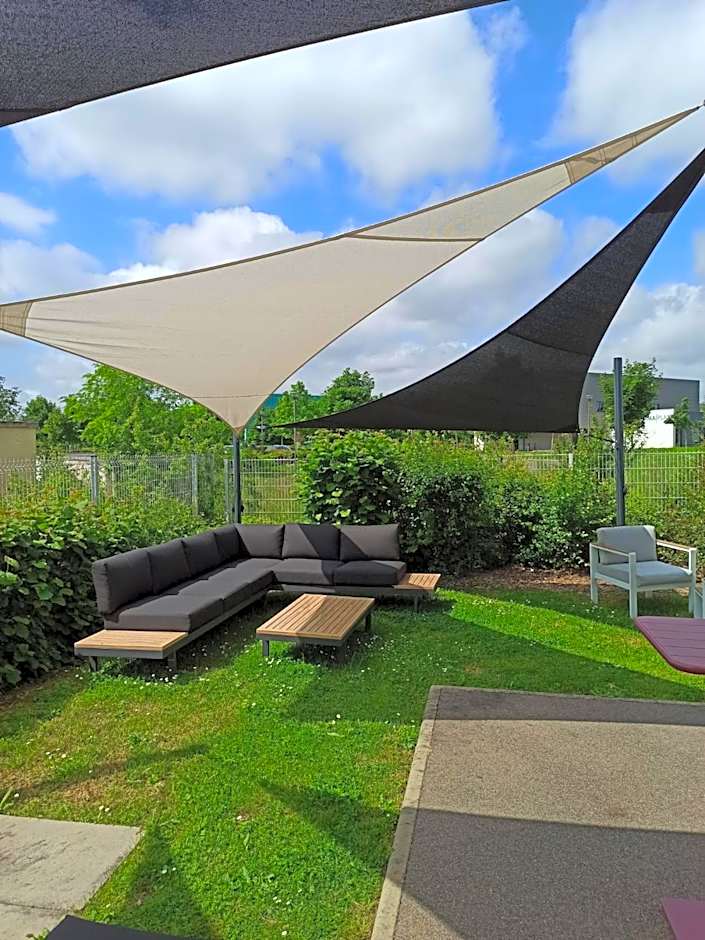 B&B HOTEL CHARTRES Oceane