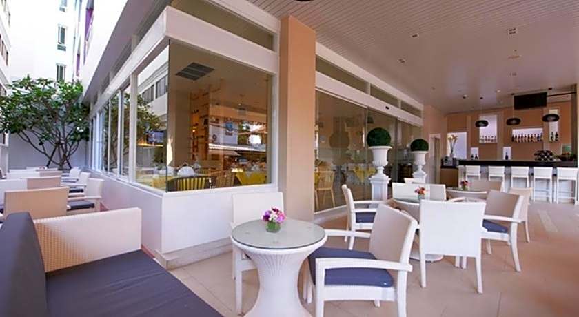 Pattaya Sea View Hotel