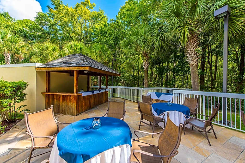 DoubleTree by Hilton North Charleston - Convention Center