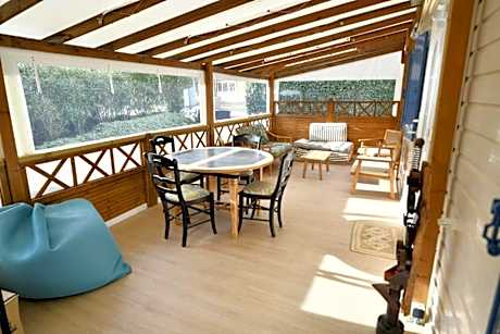 Mobil-Home Charmant et Moderne