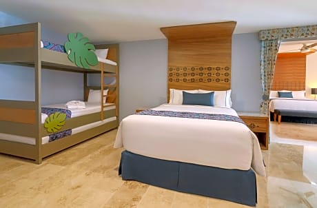 SAPHIRE 1 KING, 1 BUNKBED, 1 DOUBLE
