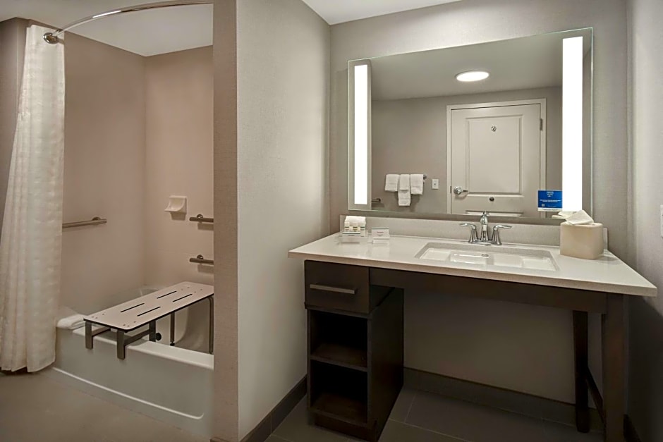 Homewood Suites by Hilton Orlando Flamingo Crossings