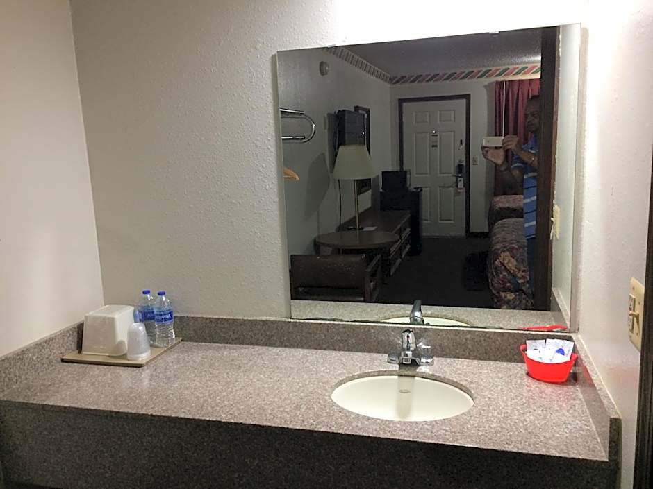 Rexdale Inn