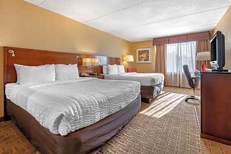 Standard Queen Room with Two Queen Beds - Non-Smoking