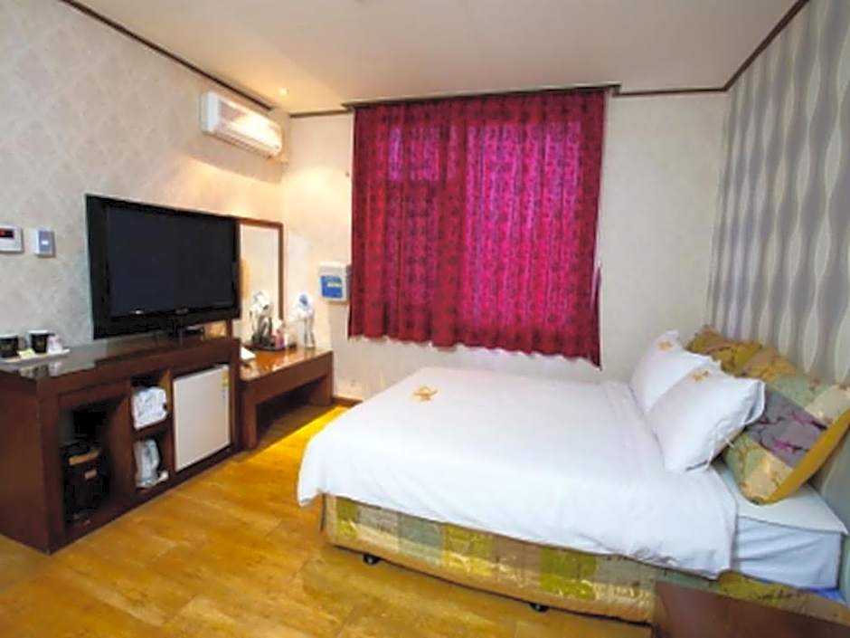 Goodstay Highvalley Hotel