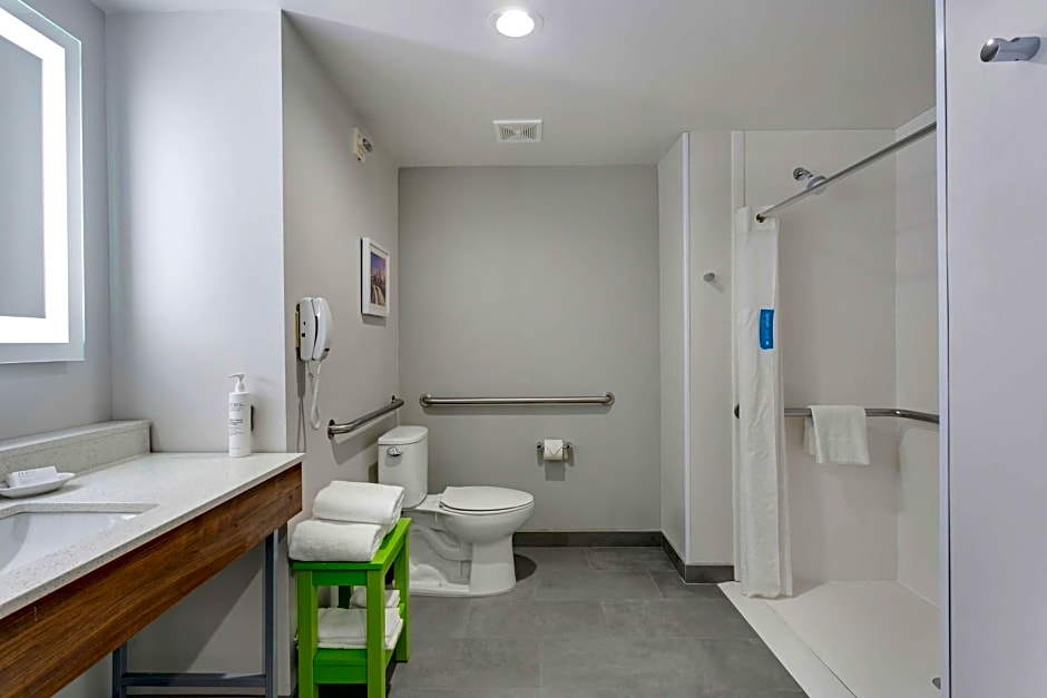 Hampton Inn By Hilton Houston-Pearland