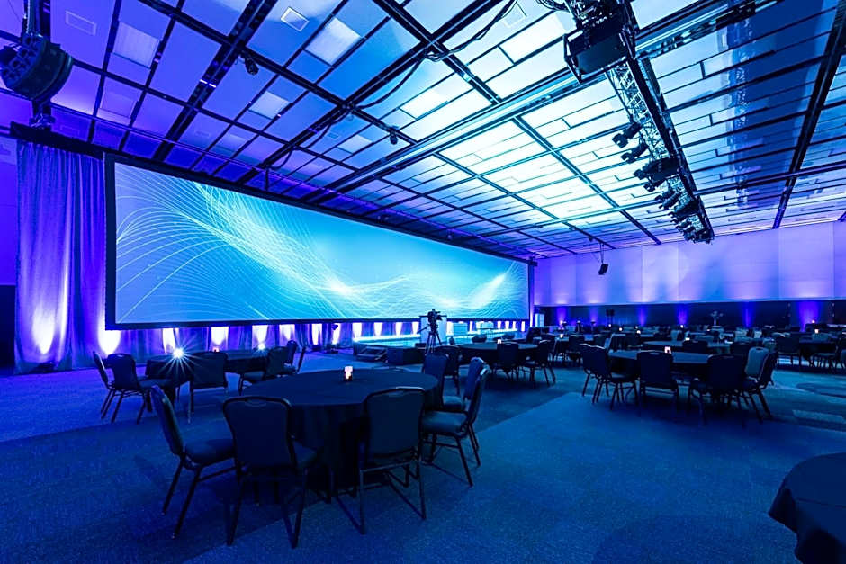 Four Points by Sheraton Levis