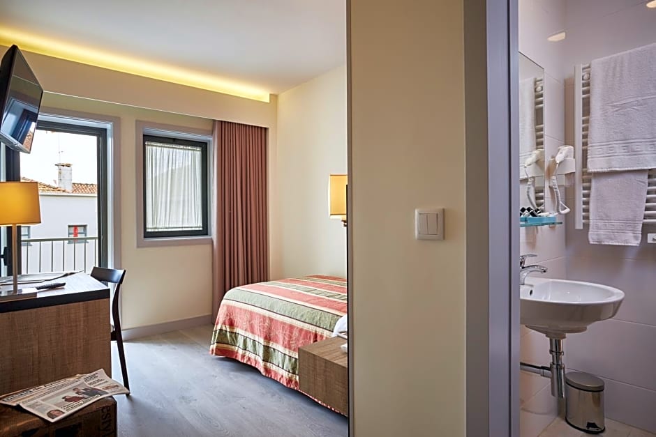 Suites & Hostel Cidade Aveiro