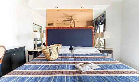 Two-Bedroom Apartment with Sea View