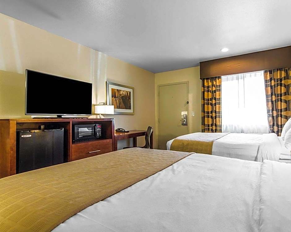 Rodeway Inn