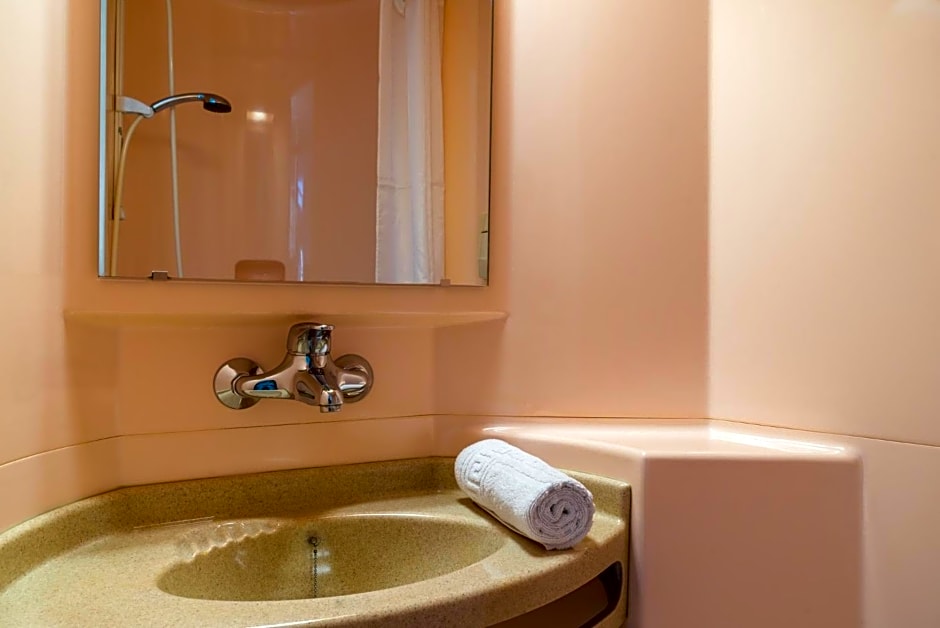 The Originals Access, Hotel Saintes Recouvrance