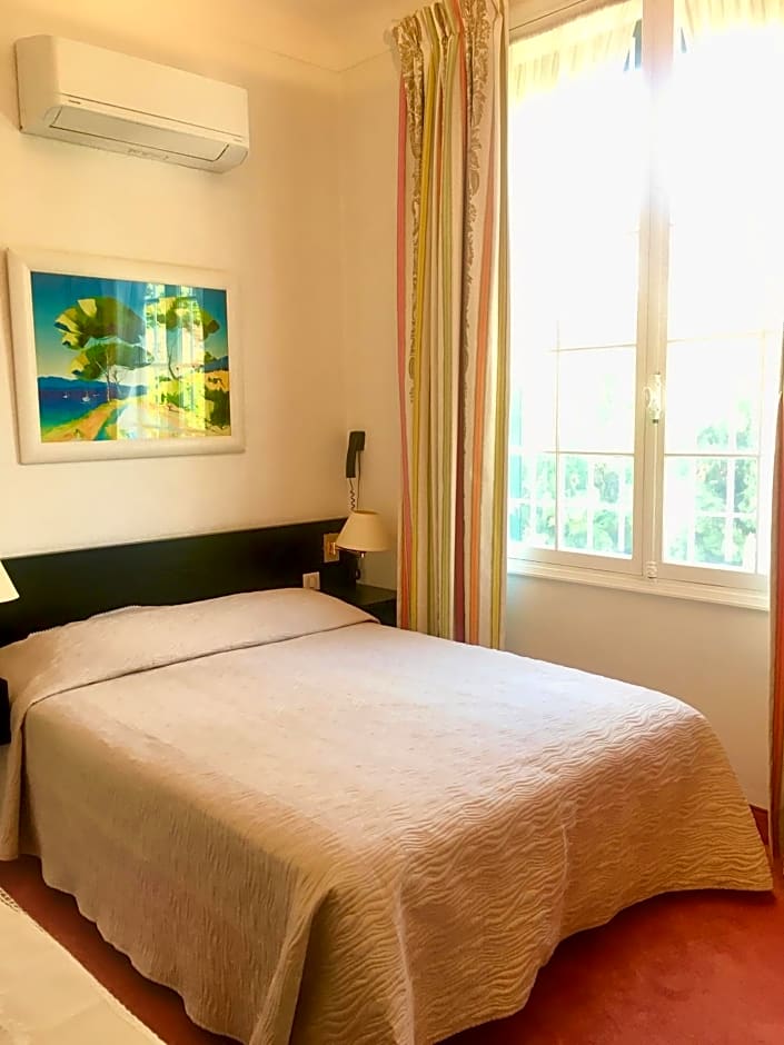 Hotel des Mimosas