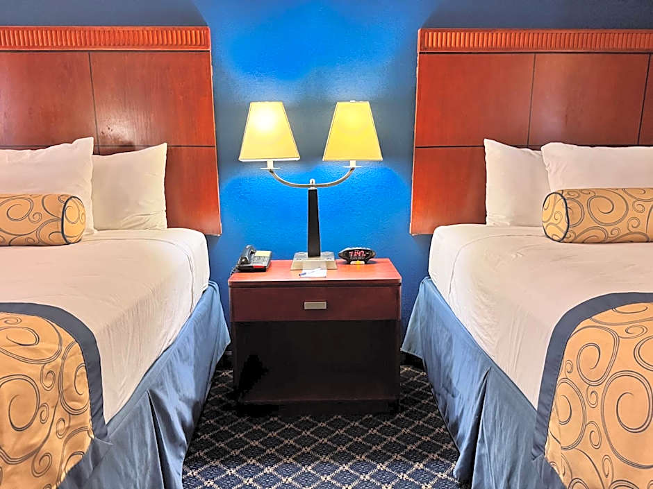 Baymont by Wyndham McComb