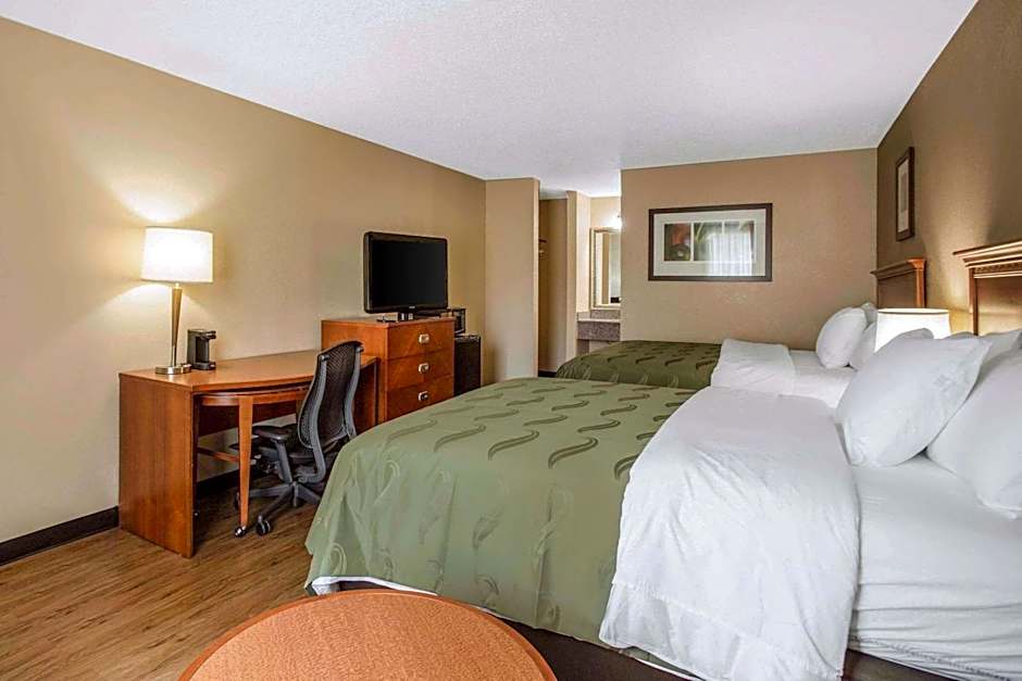Photo 1 of 5 of 2 Queen Beds, Nonsmoking
