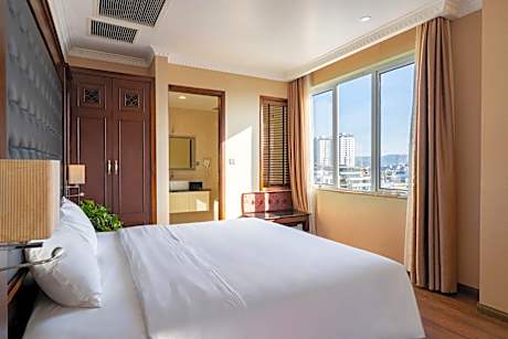 Deluxe Double or Twin Room with Sea View