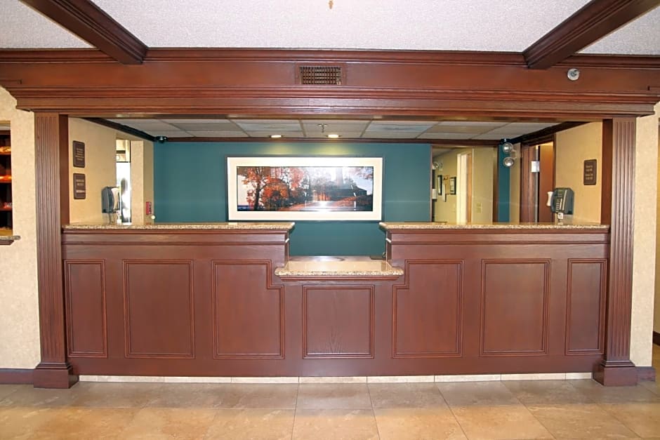 Auburn Place Hotel And Suites