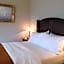 Lunenburg Arms Hotel