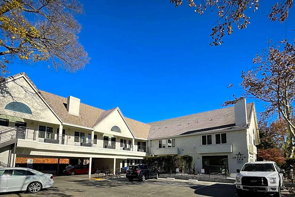Aggie Inn, Ascend Hotel Collection