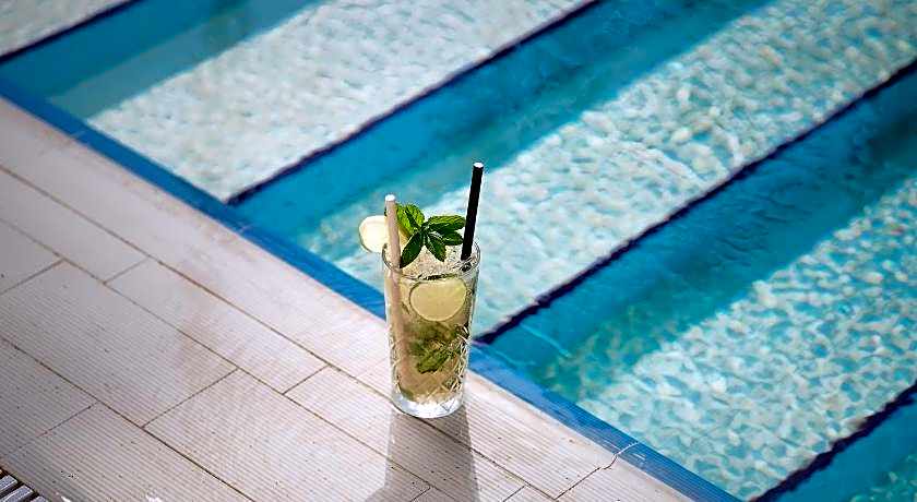 Elysee Beach Hotel