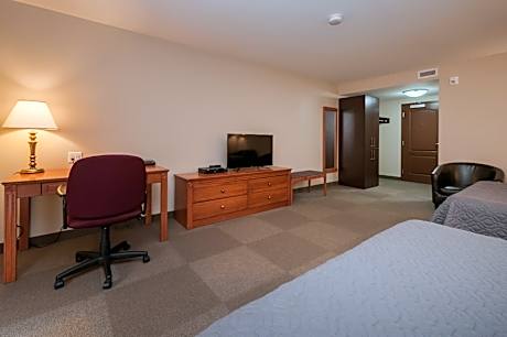 Deluxe Queen Room with Two Queen Beds