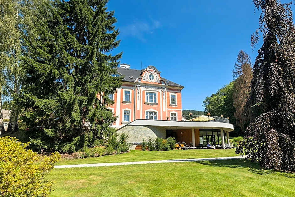 Wellness & Spa hotel Villa Regenhart