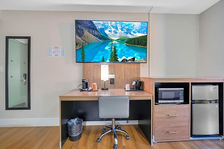 Quality Inn & Suites Airport/Cruise Port Hollywood