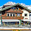 Alpking Hostel