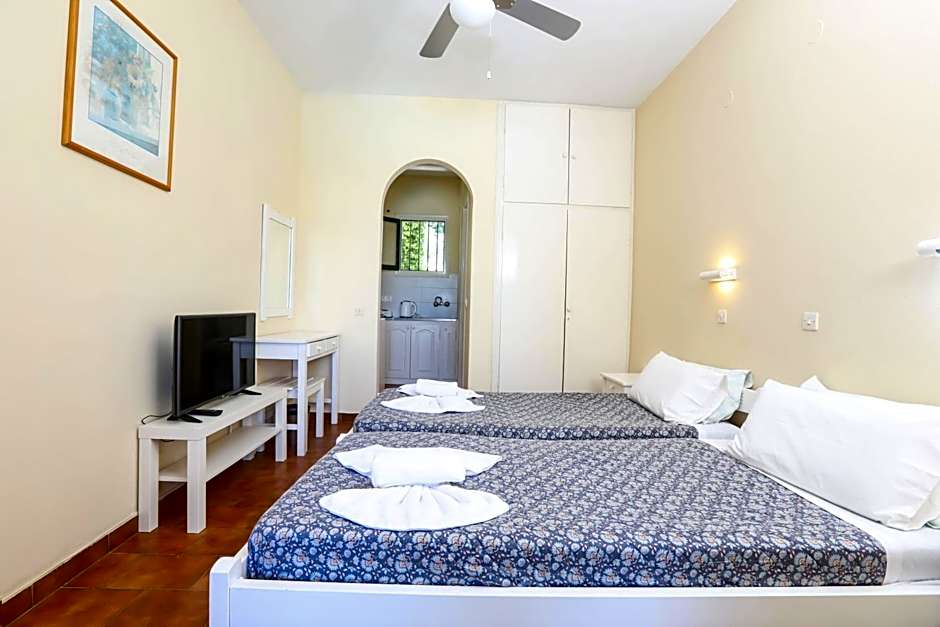 The Mayflower Studios & Apartments