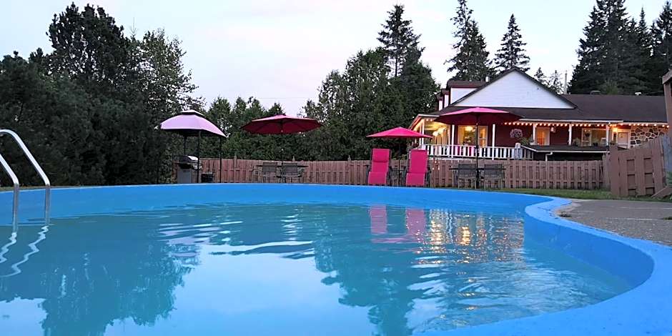 Motel Des Pays D'En Haut