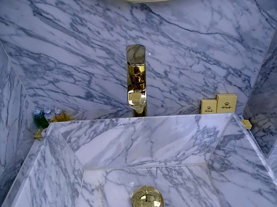 Comfort Inn Al Taawon - Family Only