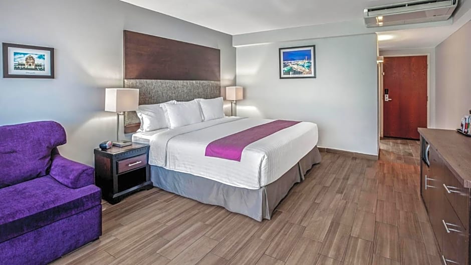 CHN Hotel Monterrey Centro, Trademark Collection by Wyndham