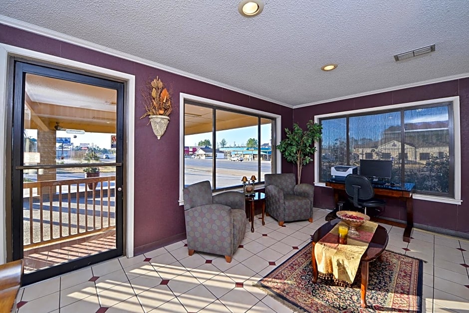 Americas Best Value Inn Center