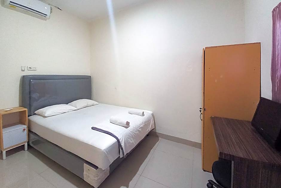 D Cost 19 Syariah Mitra RedDoorz