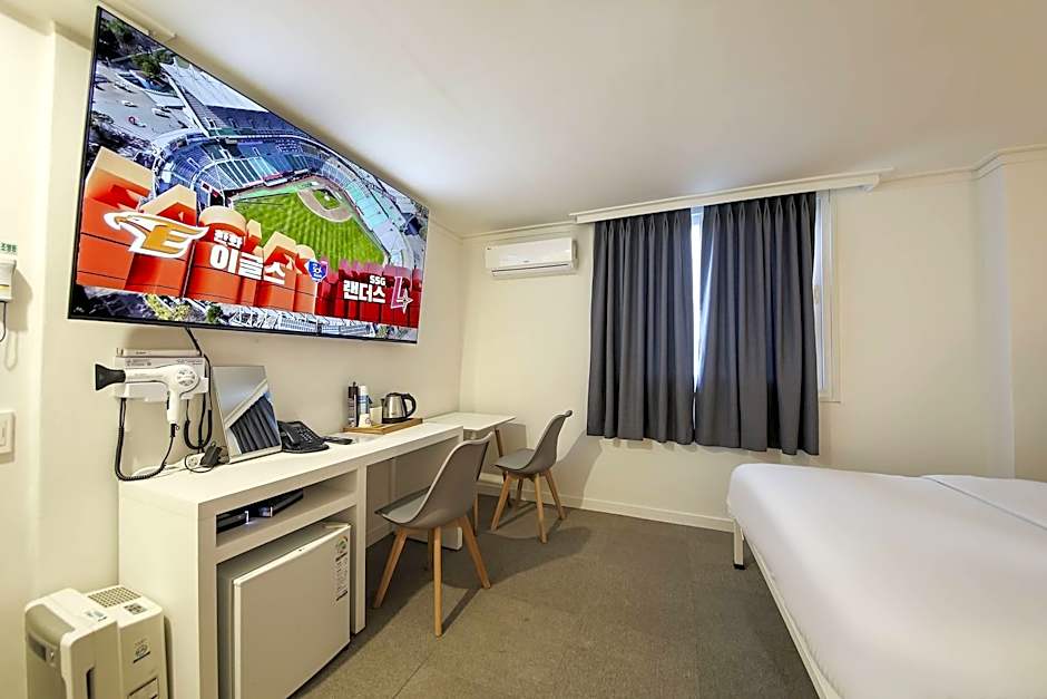 Hotel Gaon J Stay