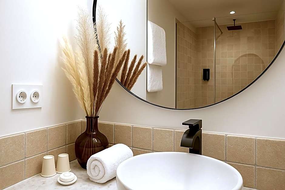 MAYA Appartements & Suites